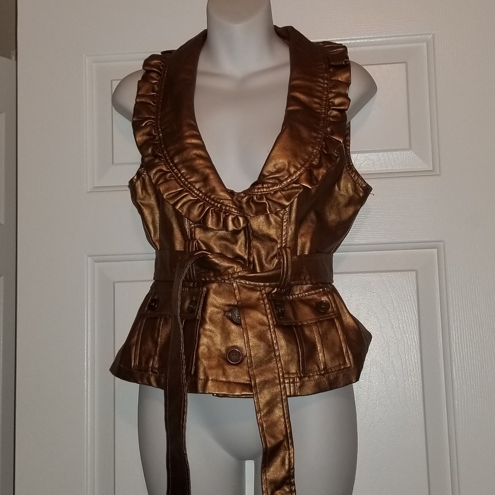 Vest - Picture 3 of 3